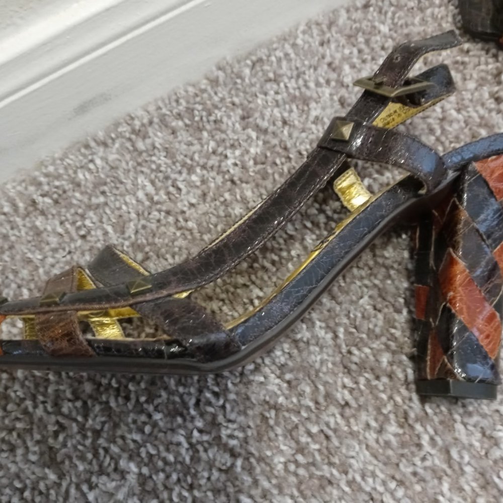 Sandals - Picture 3 of 4